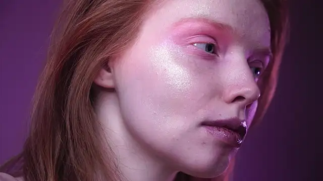 Snapshot of ginger_hugs chatting on January 2025 04:22:02 AM ginger hugs online show from January 2025 04:22:02 AM