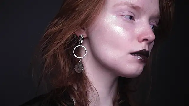 Snapshot of ginger_hugs chatting on January 2025 10:08:02 PM ginger hugs online show from January 2025 10:08:02 PM