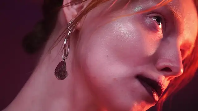 Snapshot of ginger_hugs chatting on January 2025 04:12:02 AM ginger hugs online show from January 2025 04:12:02 AM