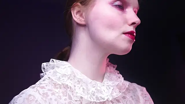 Snapshot of ginger_hugs chatting on February 2025 10:03:01 PM ginger hugs online show from February 2025 10:03:01 PM