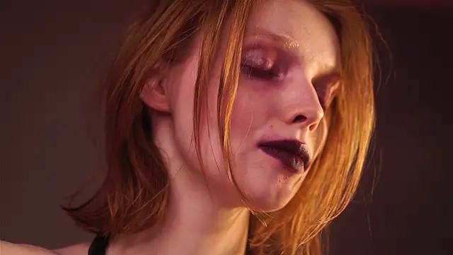 Snapshot of ginger_hugs chatting on February 2025 04:15:01 AM ginger hugs online show from February 2025 04:15:01 AM