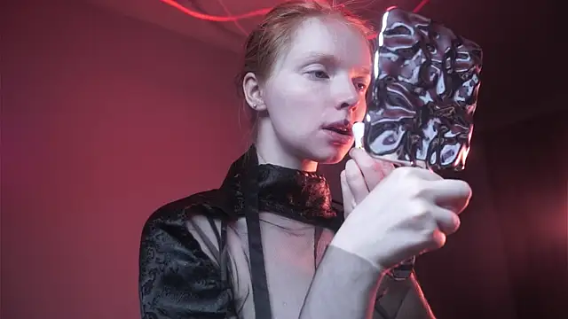 Snapshot of ginger_hugs chatting on October 2025 10:06:02 PM ginger hugs online show from October 2025 10:06:02 PM