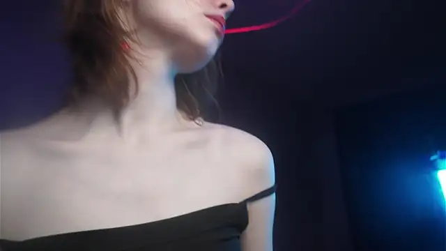 Snapshot of ginger_hugs chatting on October 2025 10:11:01 PM ginger hugs online show from October 2025 10:11:01 PM