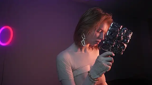 Snapshot of ginger_hugs chatting on October 2025 10:09:02 PM ginger hugs online show from October 2025 10:09:02 PM