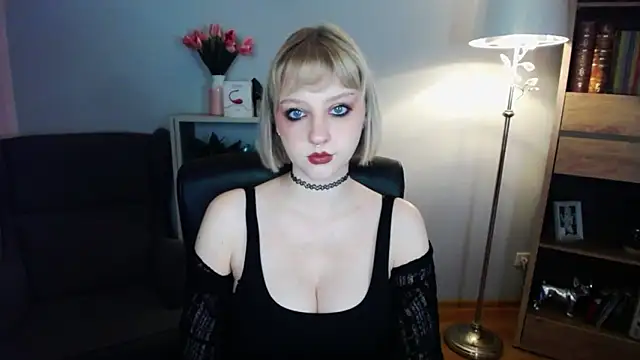 Snapshot of MadelineLust chatting on September 2025 01:27:01 PM MadelineLust online show from September 2025 01:27:01 PM