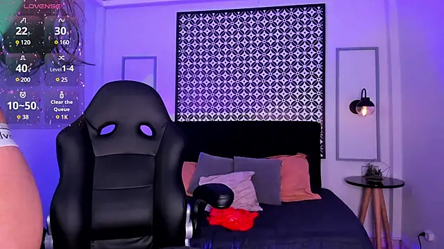 Chloe fischer  online show from March 2025 02:07:02 PM