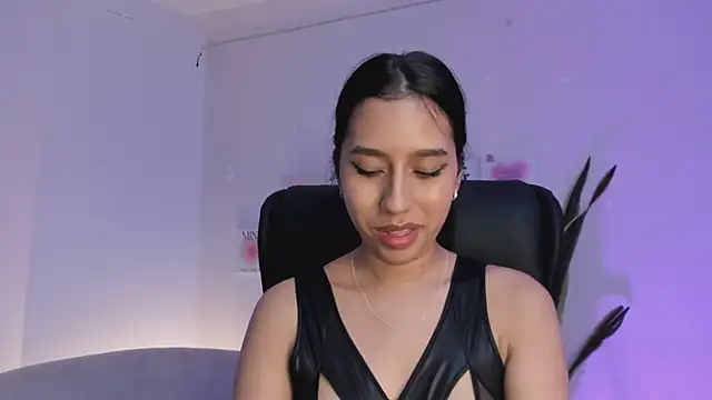 Snapshot of MissSussy chatting on February 2025 09:36:02 AM MissSussy online show from February 2025 09:36:02 AM