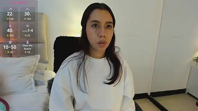 Snapshot of MissSussy chatting on October 2025 11:32:02 AM MissSussy online show from October 2025 11:32:02 AM