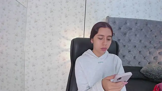 MissSussy online show from April 2026 12:15:01 PM