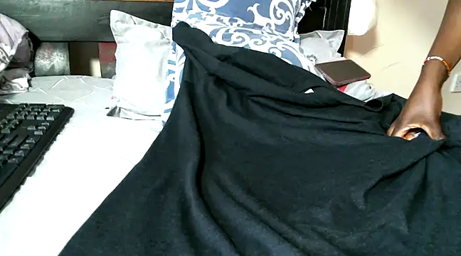 curvy natallie online show from March 2025 12:36:02 PM