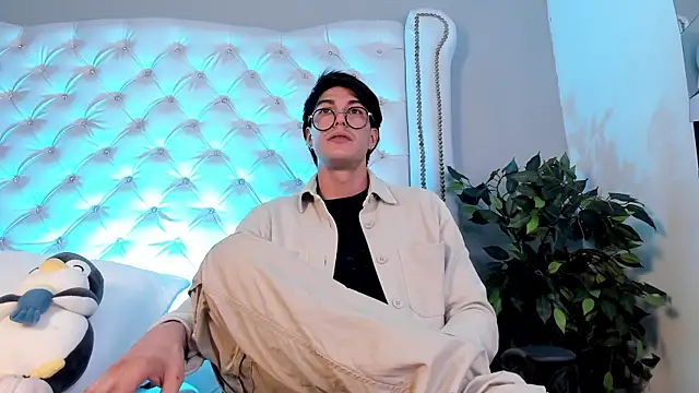 Karimferrer online show from February 2026 03:51:02 AM