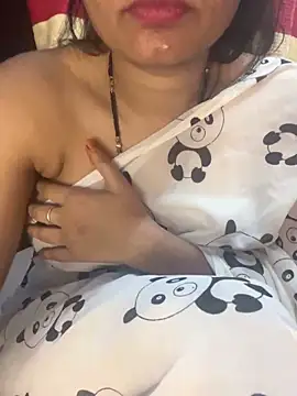 Snapshot of Spicy_sari_girl chatting on March 2025 01:13:01 AM Spicy sari girl online show from March 2025 01:13:01 AM