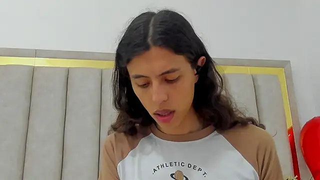 FreyaMoller online show from October 2025 08:39:02 PM