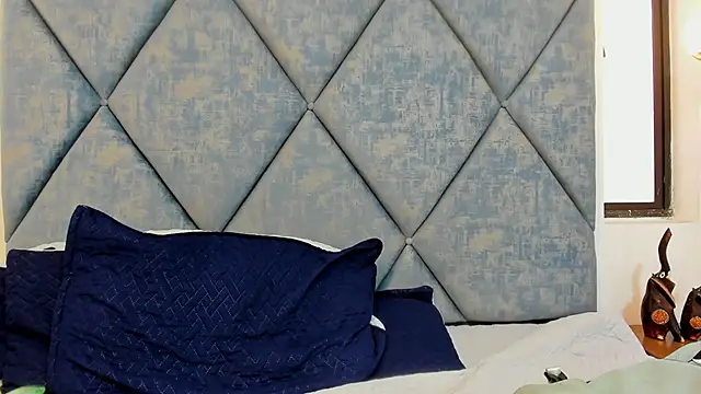 FreyaMoller online show from January 2026 01:49:02 PM