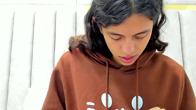 FreyaMoller online show from February 2026 06:31:01 PM