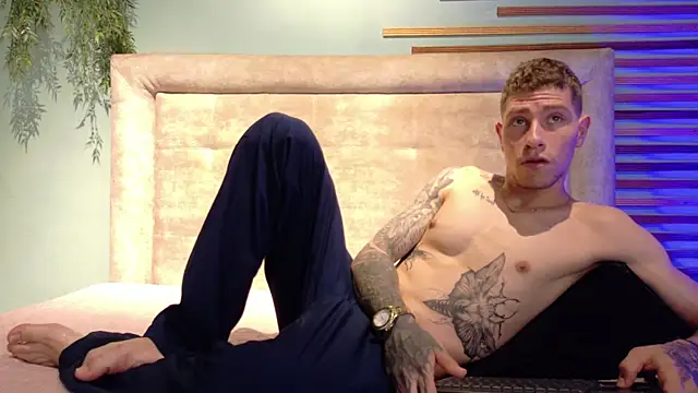 french sexx online show from June 2026 02:19:02 PM