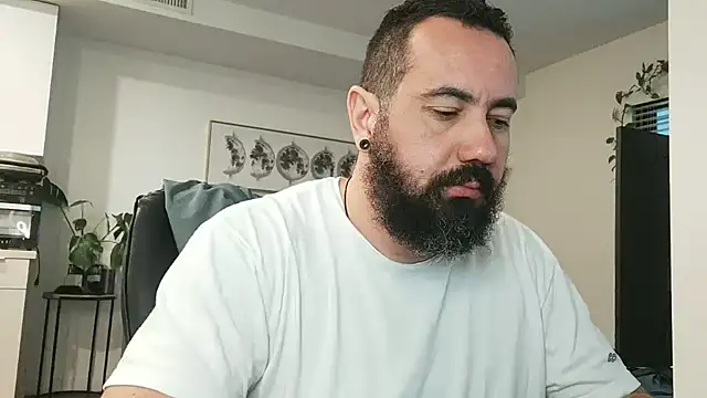 Snapshot of Agramarrbrazil chatting on December 2025 06:12:01 PM Agramarrbrazil online show from December 2025 06:12:01 PM