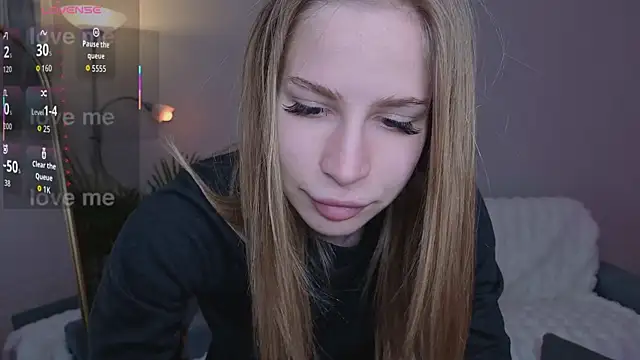 Elis Fox online show from April 2026 10:20:02 AM