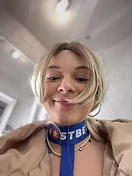 Snapshot of Times__Square chatting on December 2024 03:42:02 PM Times Square online show from December 2024 03:42:02 PM