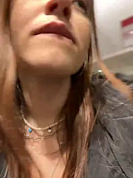 Snapshot of Times__Square chatting on January 2025 07:11:02 AM Times Square online show from January 2025 07:11:02 AM