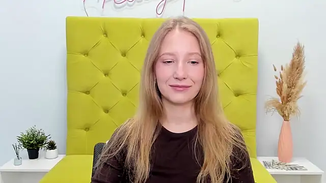 LolaWilsons online show from April 2026 06:28:01 AM