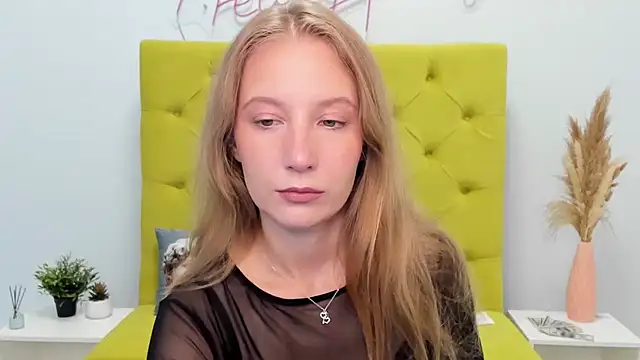 LolaWilsons online show from June 2026 06:22:01 AM