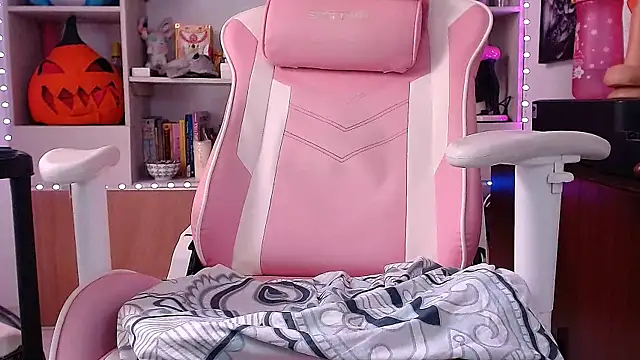 Snapshot of Sodom_333 chatting on February 2025 04:58:01 PM Sodom 333 online show from February 2025 04:58:01 PM