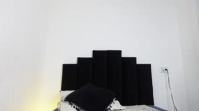 Snapshot of MarcoAlexLatino chatting on December 2024 03:21:02 AM MarcoAlexLatino online show from December 2024 03:21:02 AM