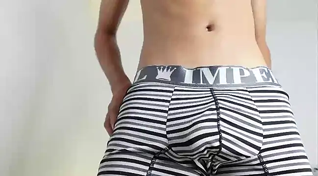 Snapshot of MarcoAlexLatino chatting on December 2024 02:19:02 AM MarcoAlexLatino online show from December 2024 02:19:02 AM