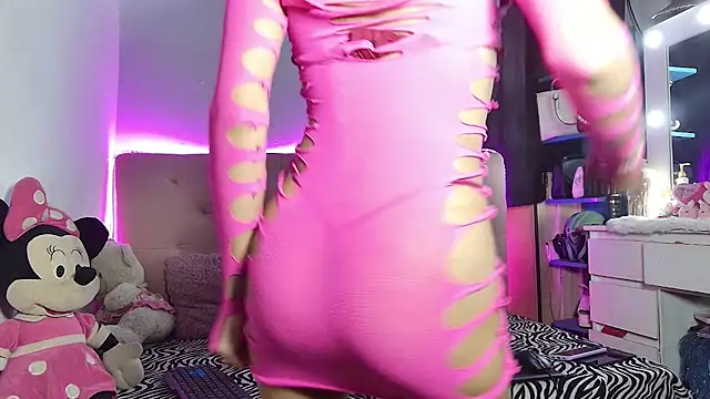 Snapshot of Isis_brown7 chatting on December 2025 09:58:01 AM Isis brown7 online show from December 2025 09:58:01 AM