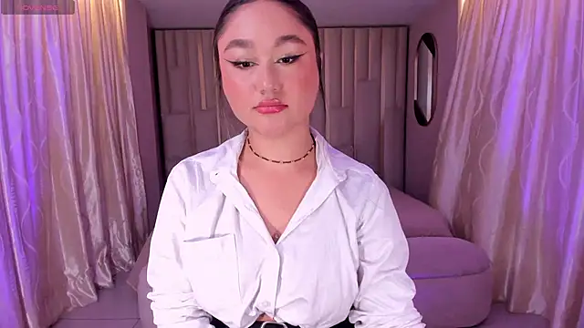 Snapshot of SamanthaConnor_ chatting on December 2024 07:39:02 PM SamanthaConnor online show from December 2024 07:39:02 PM