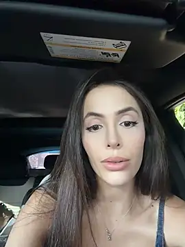 Snapshot of Amber_Rush_ chatting on May 2026 08:16:01 PM Amber Rush online show from May 2026 08:16:01 PM