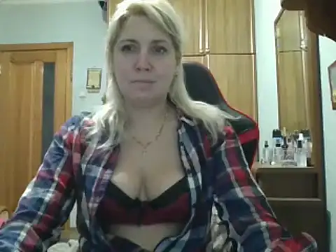 IrinaB1 online show from November 2025 04:45:02 AM