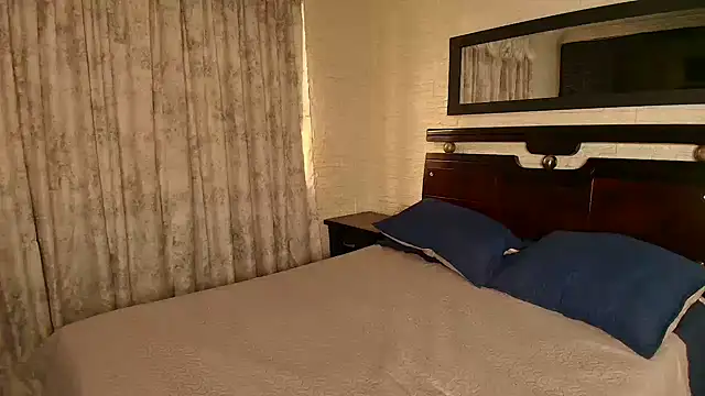 Snapshot of Susana_hank2 chatting on September 2025 07:30:02 PM Susana hank2 online show from September 2025 07:30:02 PM