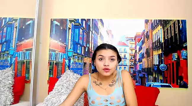 Snapshot of CristalLoren chatting on February 2025 02:54:01 PM CristalLoren online show from February 2025 02:54:01 PM