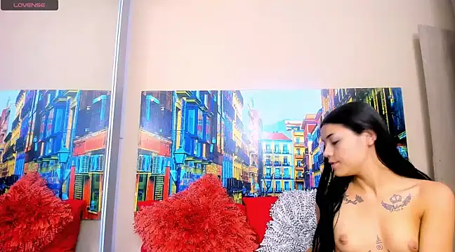 Snapshot of CristalLoren chatting on February 2025 11:55:01 AM CristalLoren online show from February 2025 11:55:01 AM