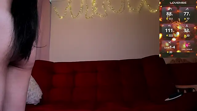 ohpetitemuse online show from February 2025 07:49:01 PM