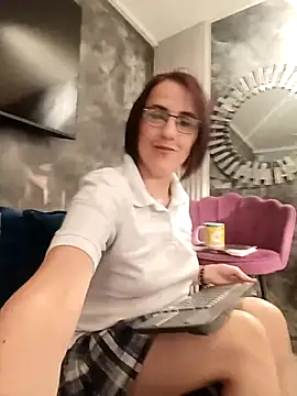 IsisBlake online show from September 2025 05:28:01 PM