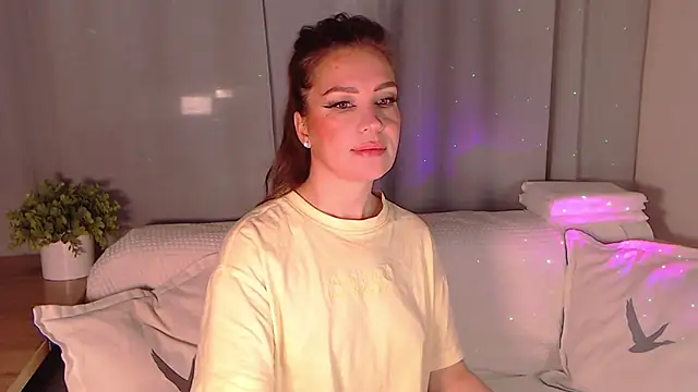 Snapshot of _Your_Pleasure_ chatting on November 2025 06:28:01 AM Your Pleasure online show from November 2025 06:28:01 AM