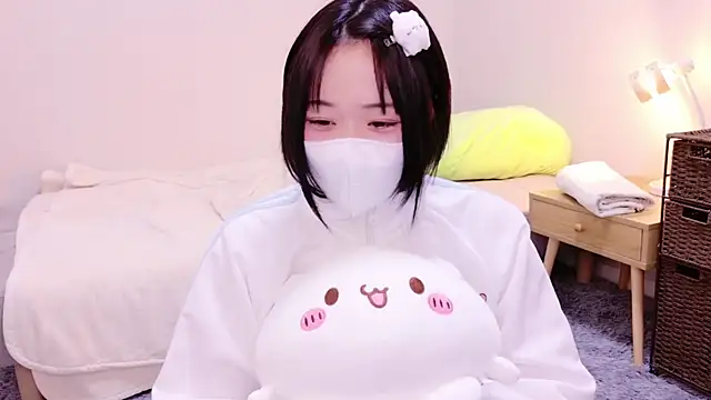 Snapshot of Mia--meow chatting on February 2025 12:44:02 PM Mia--meow online show from February 2025 12:44:02 PM