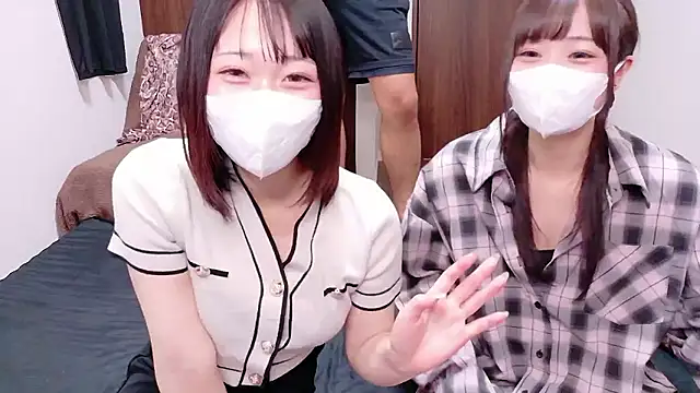 Snapshot of Mia--meow chatting on October 2025 12:37:01 PM Mia--meow online show from October 2025 12:37:01 PM