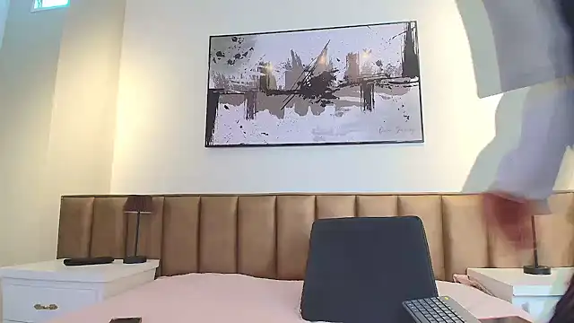 HannaBrave online show from February 2026 07:26:01 PM