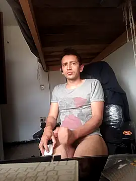 picachuchu online show from February 2025 09:00:01 PM