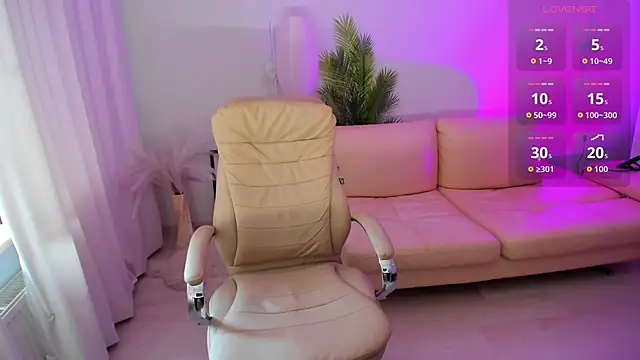 Daniela Kitty  online show from May 2026 07:03:01 AM