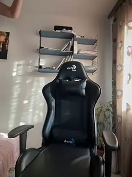 Crazy-Rosa online show from December 2024 09:40:02 AM