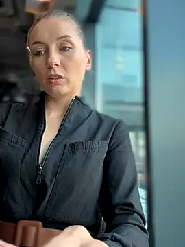 Crazy-Rosa online show from October 2025 09:33:01 AM