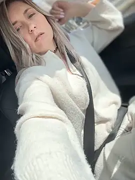 Snapshot of Crazy-Rosa chatting on March 2026 07:01:02 AM Crazy-Rosa online show from March 2026 07:01:02 AM