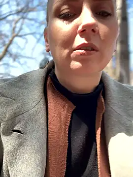 Snapshot of Crazy-Rosa chatting on March 2026 07:35:01 AM Crazy-Rosa online show from March 2026 07:35:01 AM