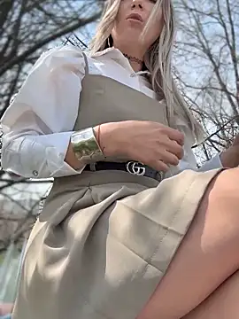 Snapshot of Crazy-Rosa chatting on April 2026 06:58:01 AM Crazy-Rosa online show from April 2026 06:58:01 AM