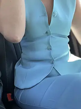 Snapshot of Crazy-Rosa chatting on April 2026 05:27:02 AM Crazy-Rosa online show from April 2026 05:27:02 AM